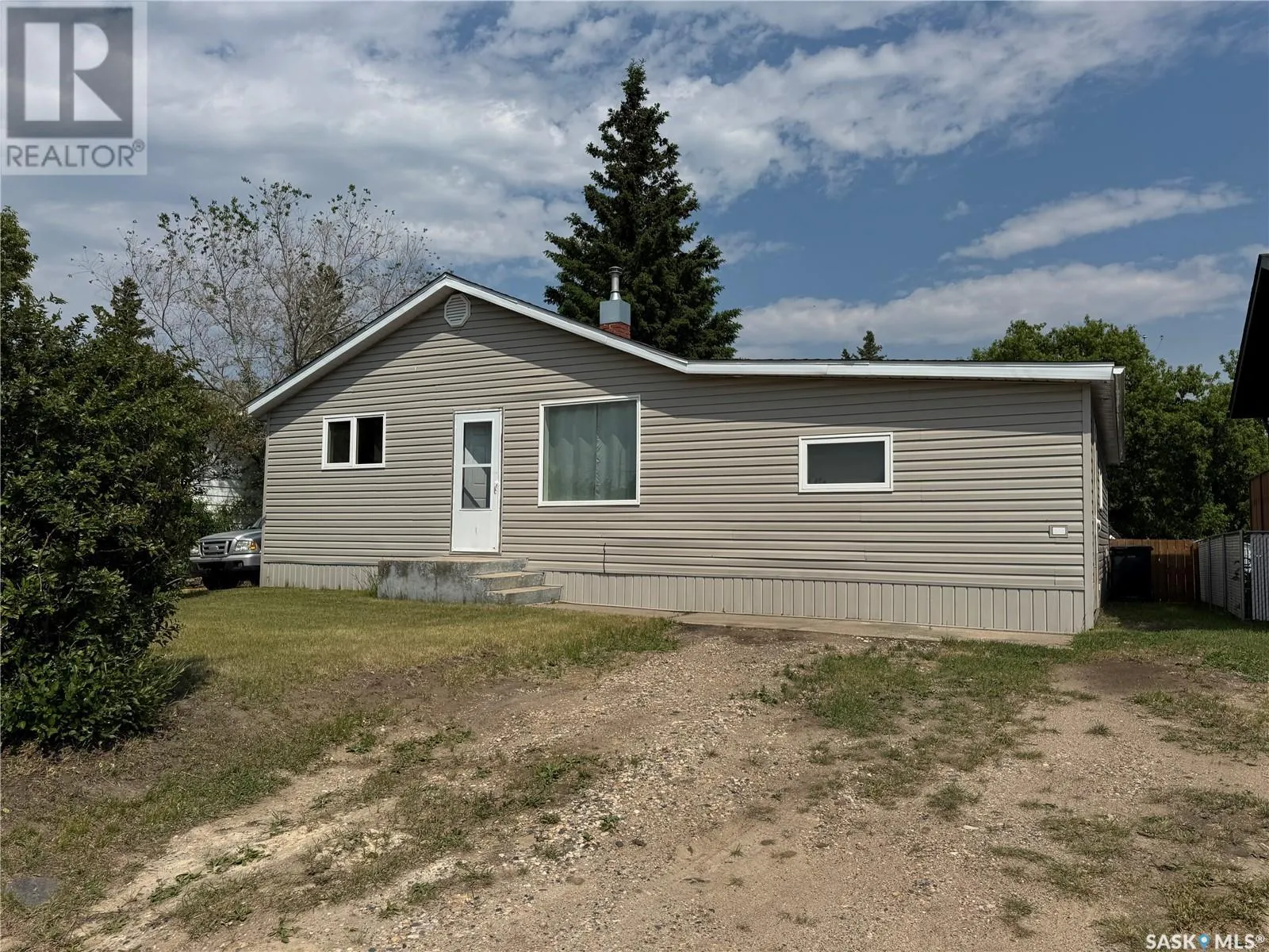 House for rent: 410 6th Street E, Wynyard, Saskatchewan S0A 4T0