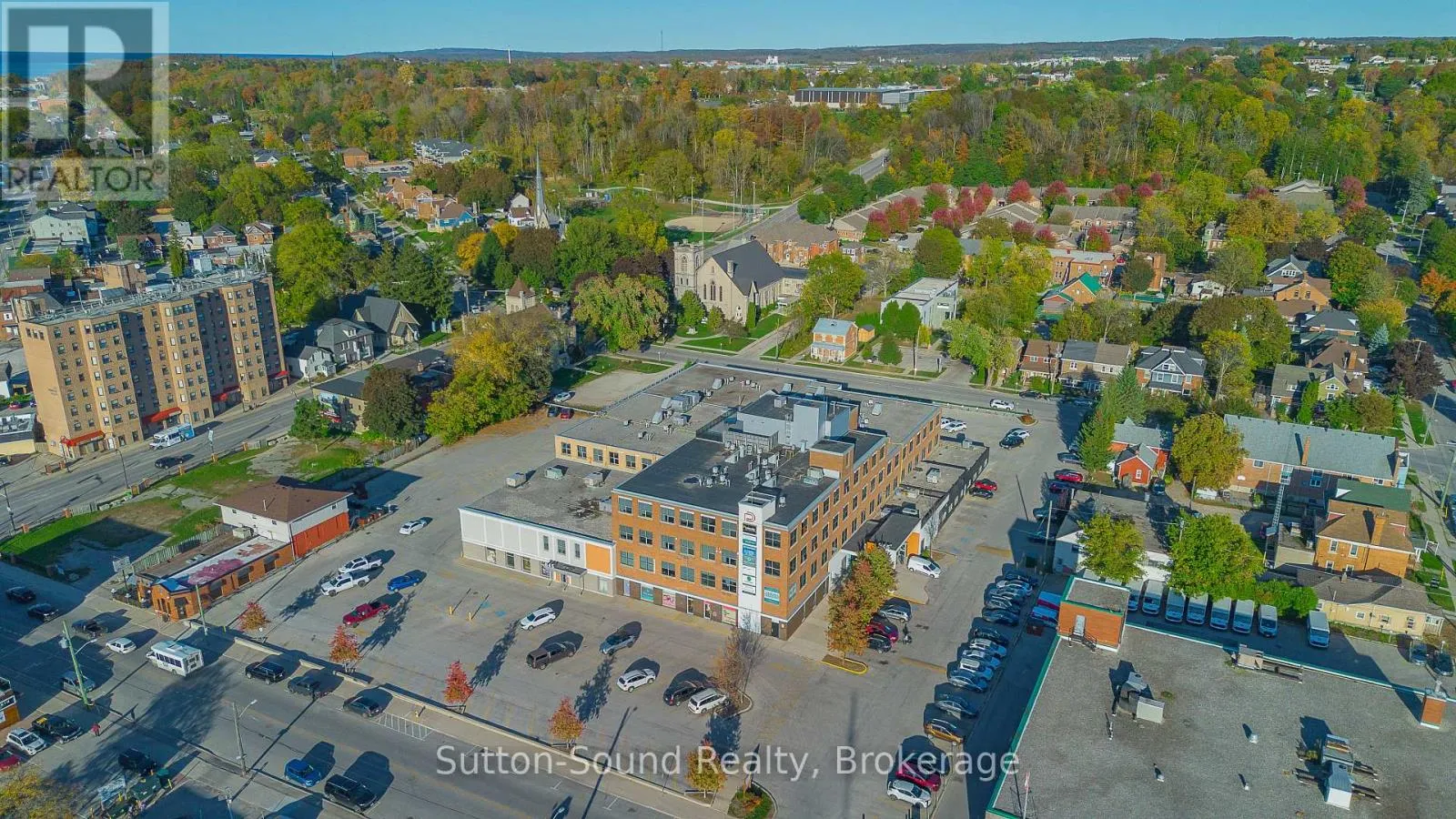 Apartment for rent: 410 - 945 3rd Avenue East Avenue, Owen Sound, Ontario N4K 2K8