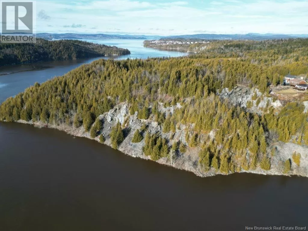 410 Highland Road, Saint John, New Brunswick E2V 3S4