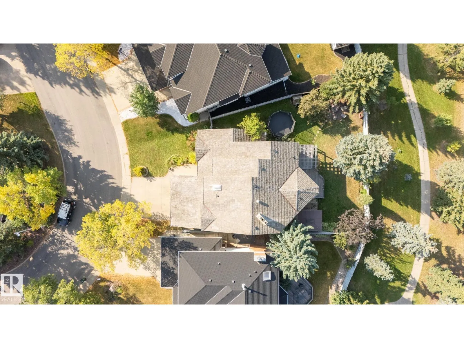 House for rent: 410 Olsen Cl Nw, Edmonton, Alberta T6R 1L2