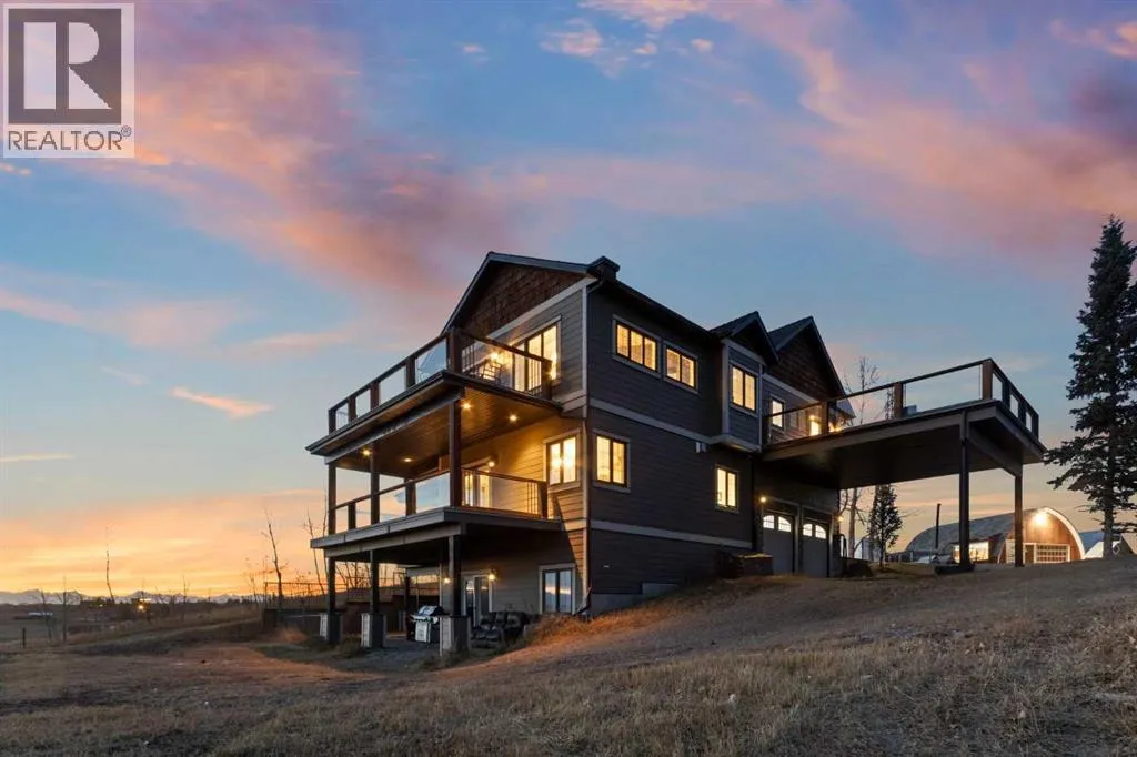 House for rent: 41031 Camden Lane, Rural Rocky View County, Alberta T4C 1A1