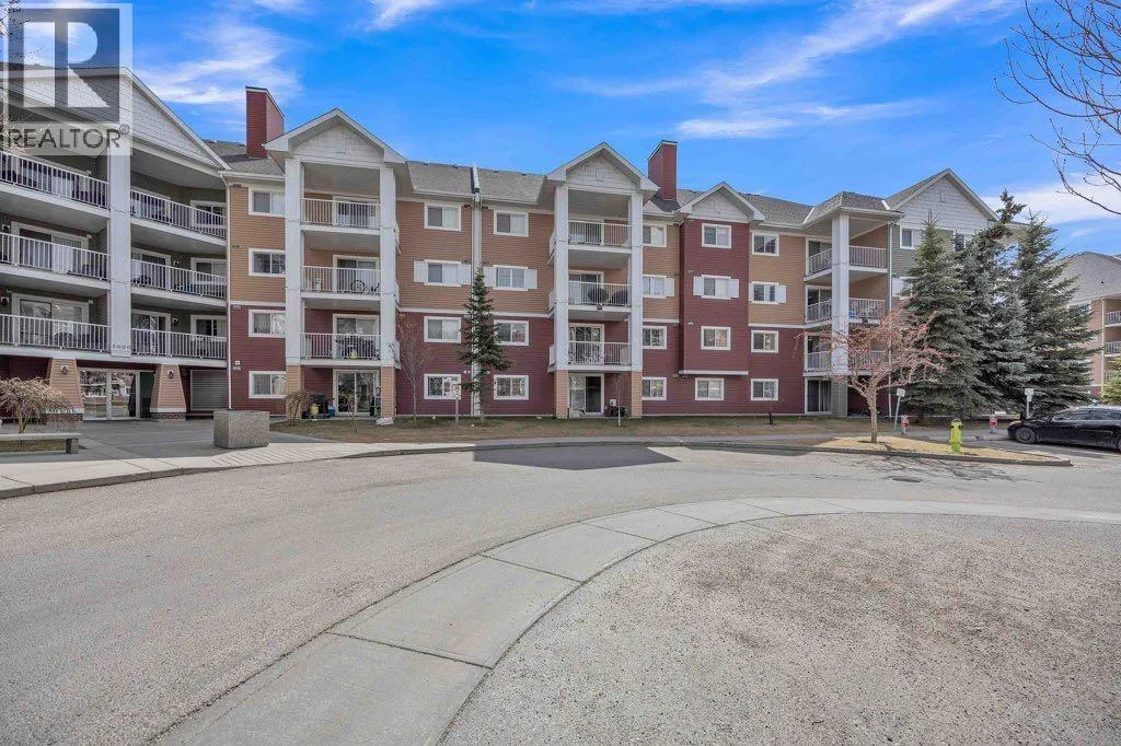 Apartment for rent: 4105, 10 Prestwick Bay Se, Calgary, Alberta T2Z 0B4