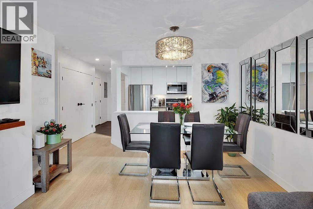 Apartment for rent: 411 108 W Esplanade Avenue, North Vancouver, British Columbia V7M 3M8