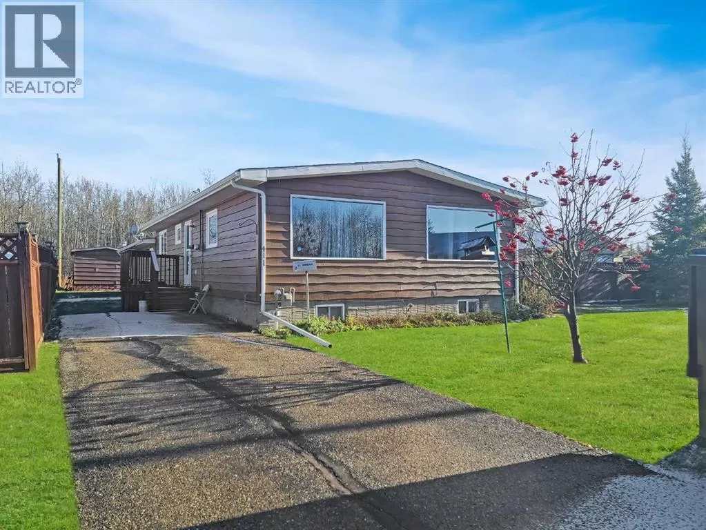 House for rent: 411 4th Street, McLennan, Alberta T0H 2L0