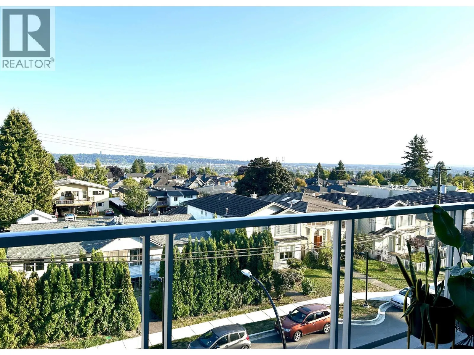 Apartment for rent: 411 7799 17th Street, Burnaby, British Columbia V3N 0J5