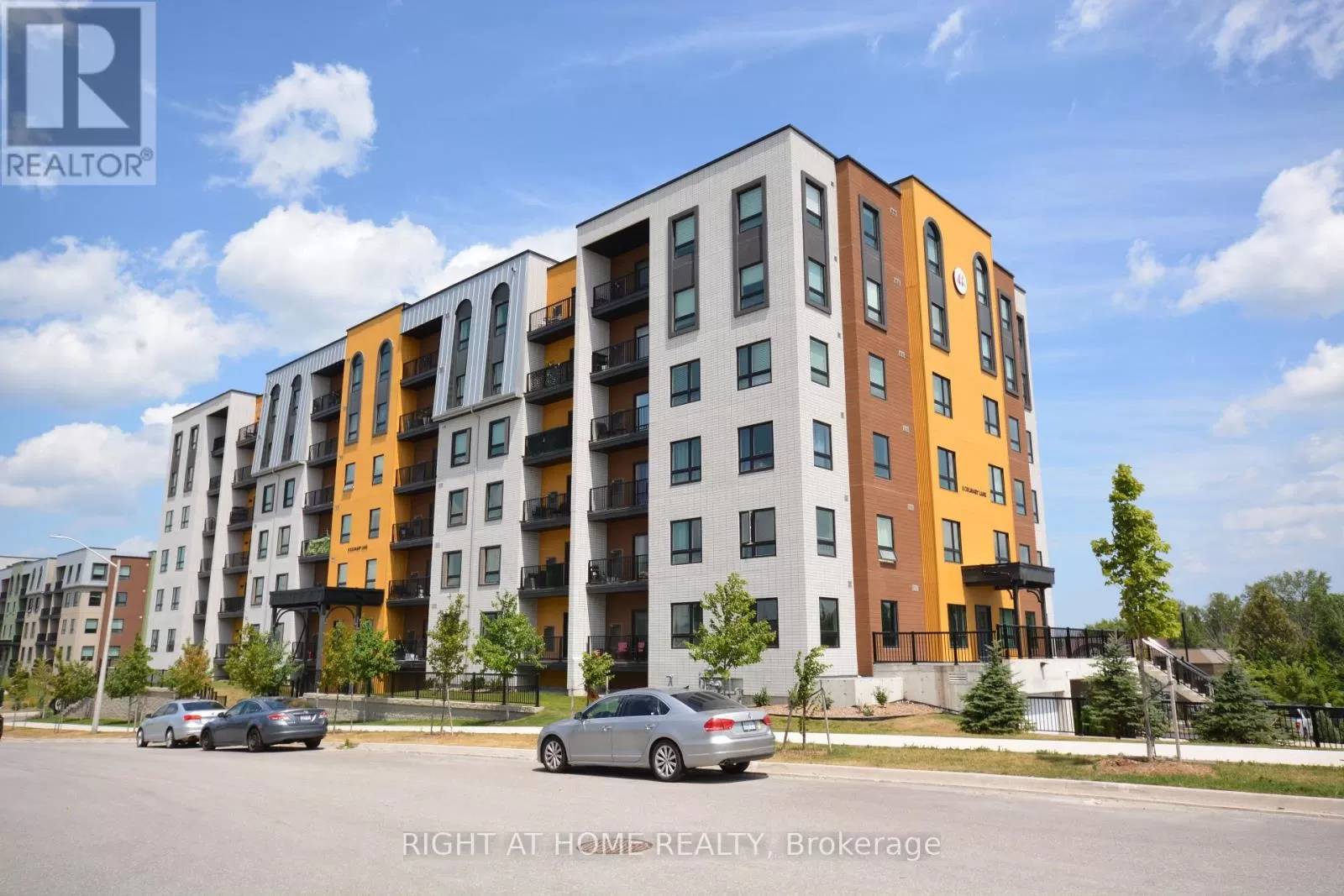 Apartment for rent: 411 - 8 Culinary Lane, Barrie, Ontario L9J 0T2