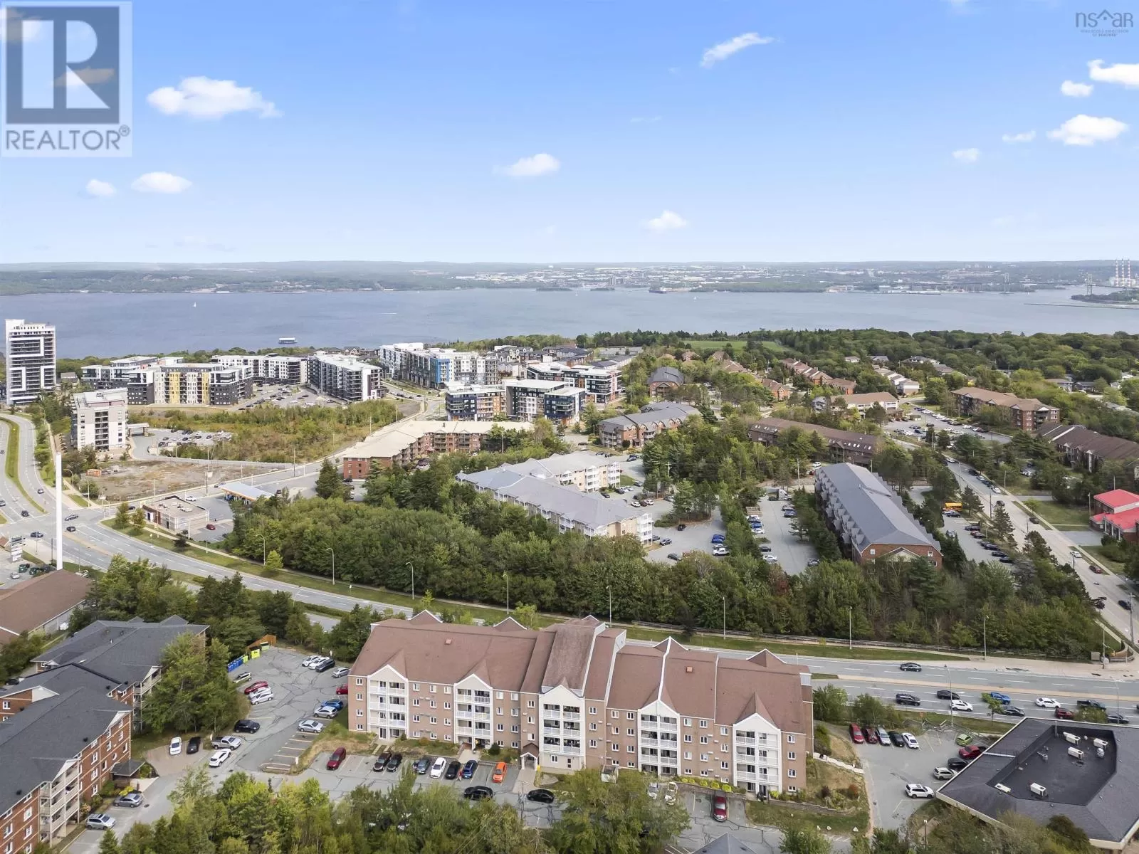 Apartment for rent: 412 15 Langbrae Drive, Halifax, Nova Scotia B3M 3W5