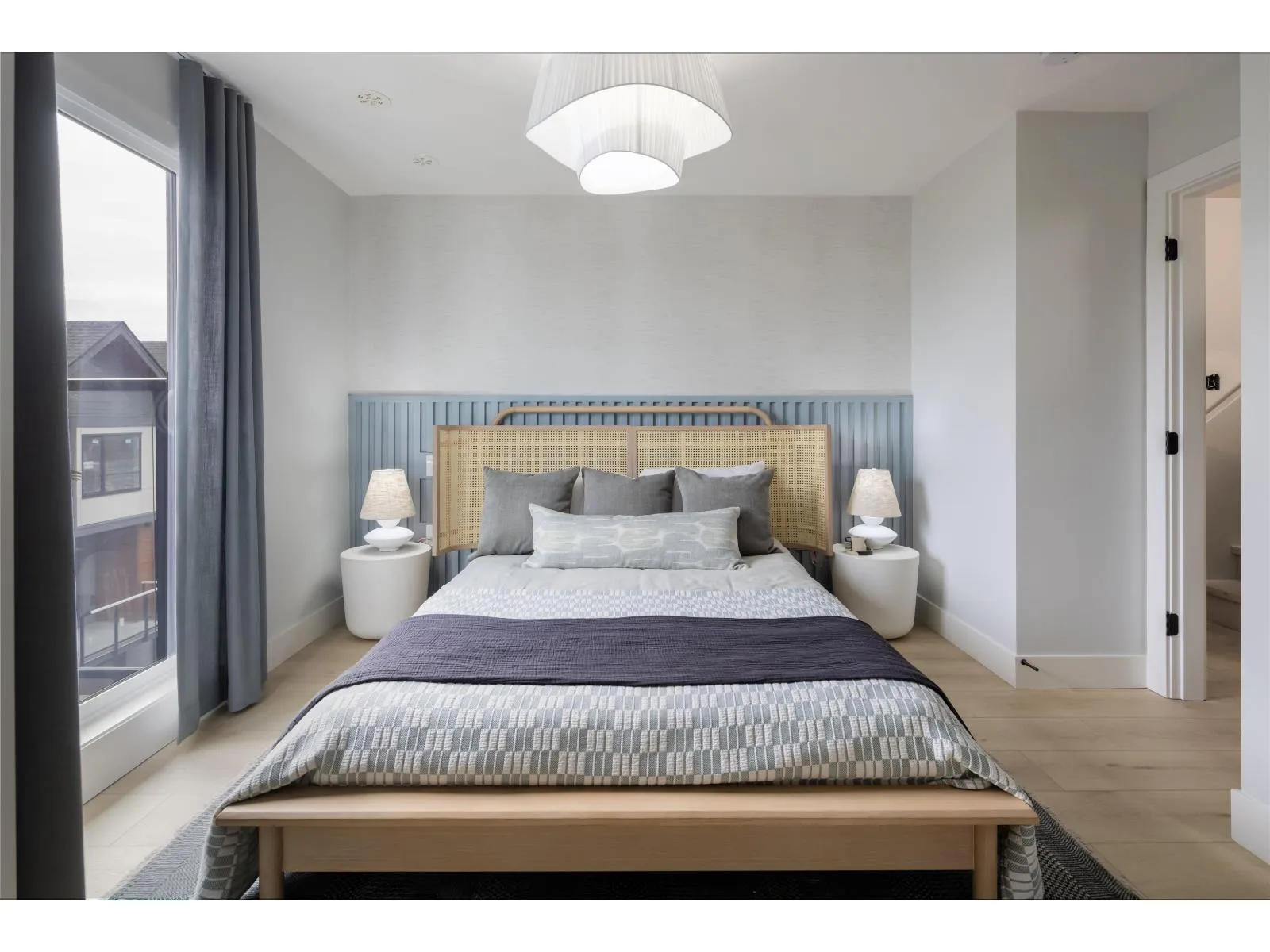 Apartment for rent: 412 30494 Cardinal Avenue, Abbotsford, British Columbia V2T 0A5