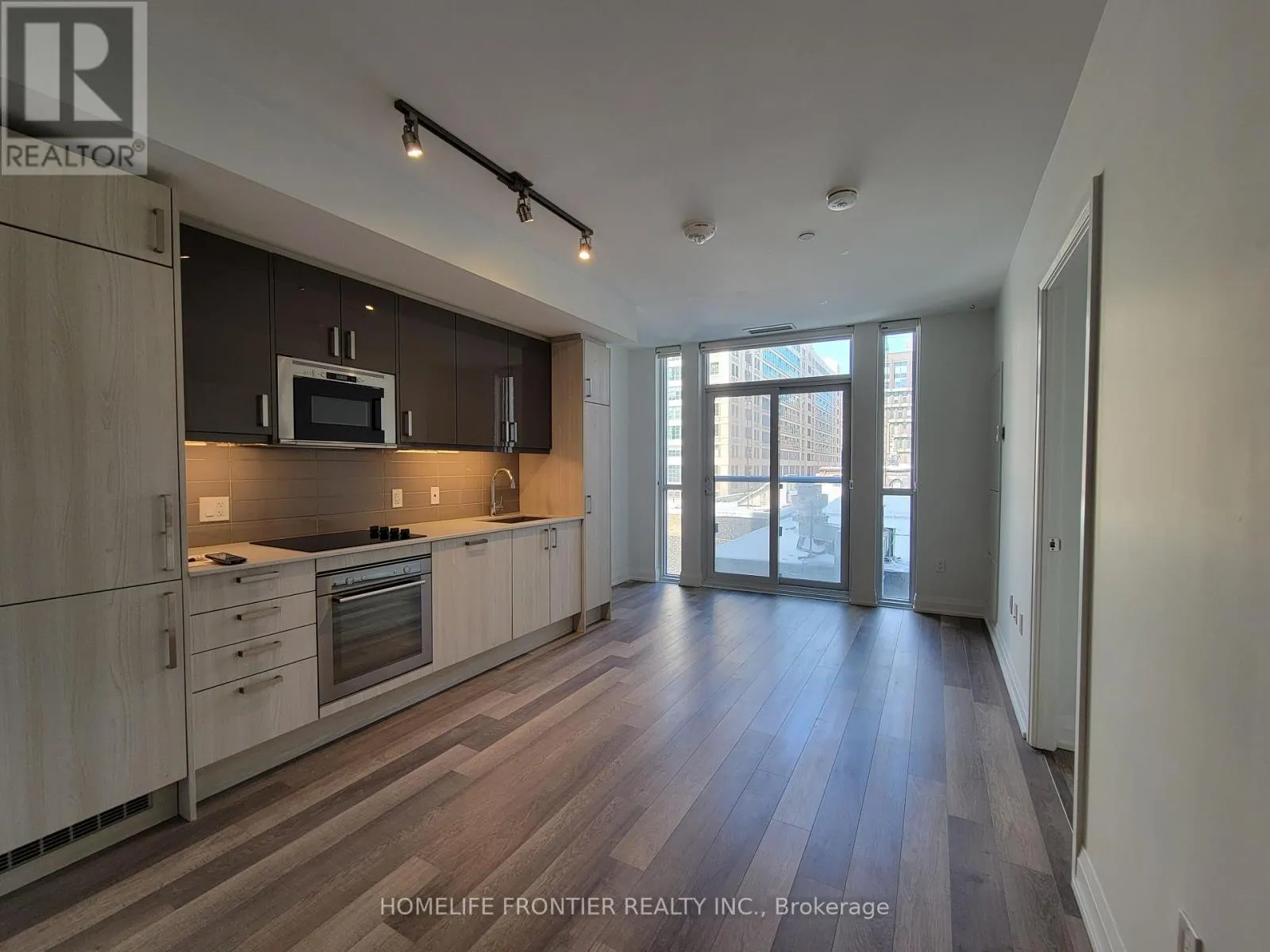 Apartment for rent: 412 - 77 Mutual Street, Toronto, Ontario M5B 2A9