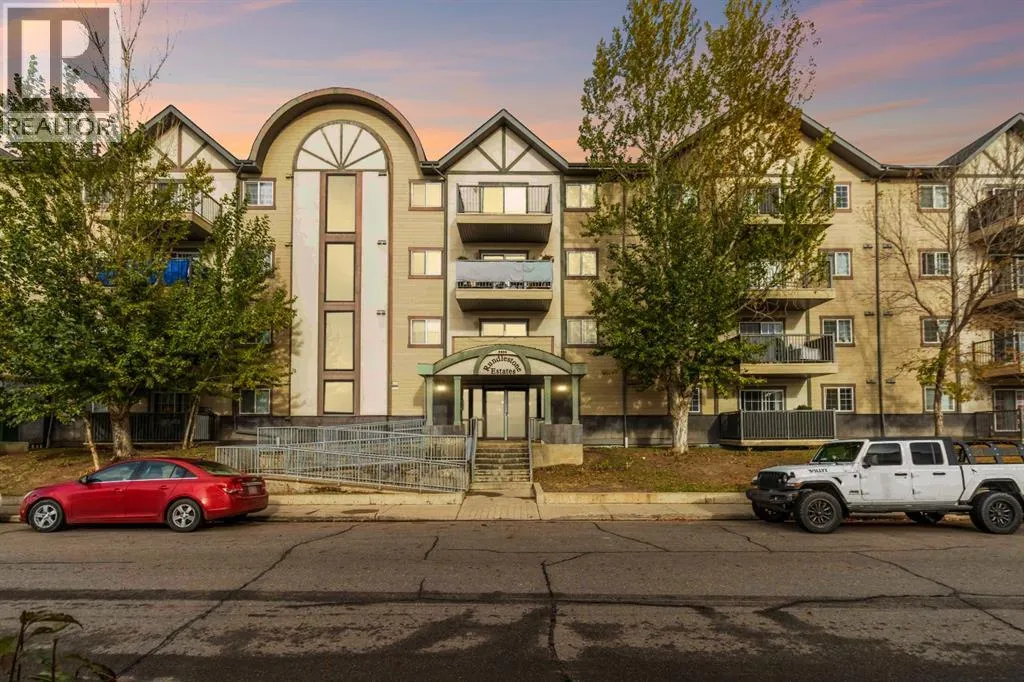 Apartment for rent: 412, 9604 Manning Avenue, Fort McMurray, Alberta T9H 3M7