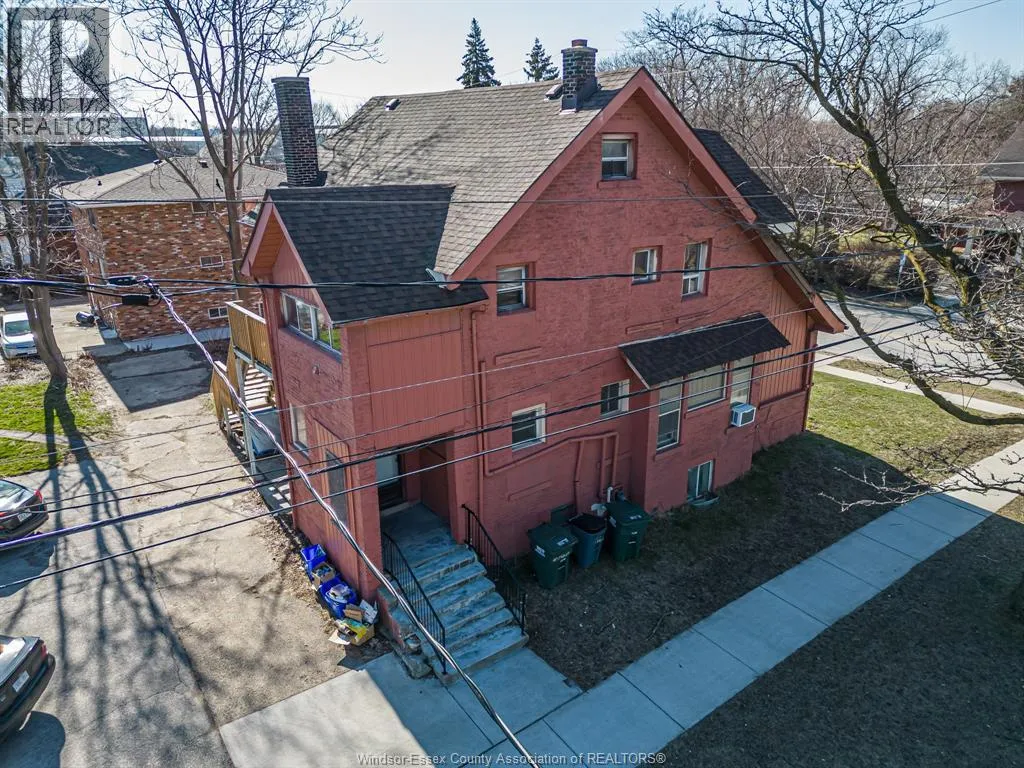 Fourplex for rent: 412 Prince Road, Windsor, Ontario N9C 2Y8