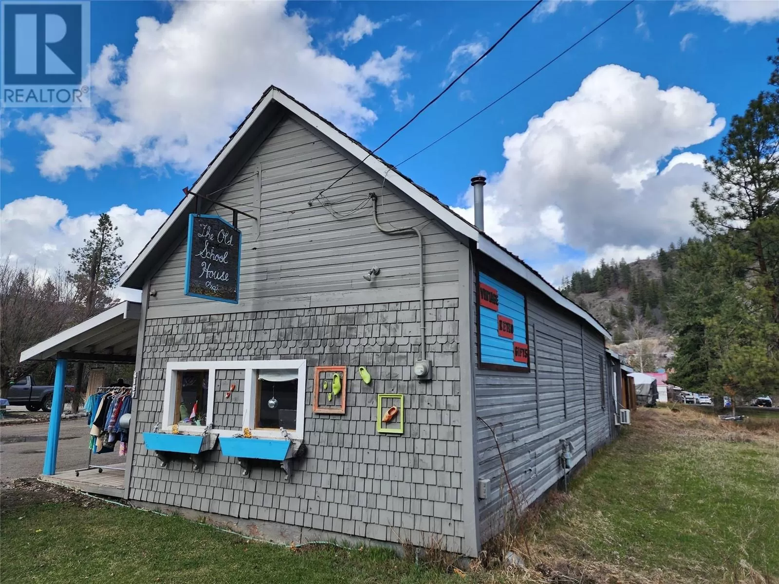 Residential Commercial Mix for rent: 4127 Highway 3 Highway, Rock Creek, British Columbia V0H 1Y0