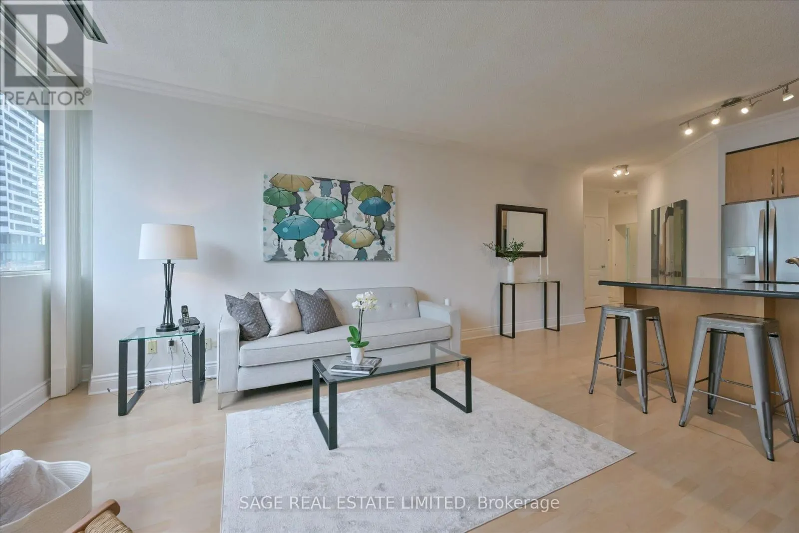 Apartment for rent: 413 - 555 Yonge Street, Toronto, Ontario M4Y 3A6