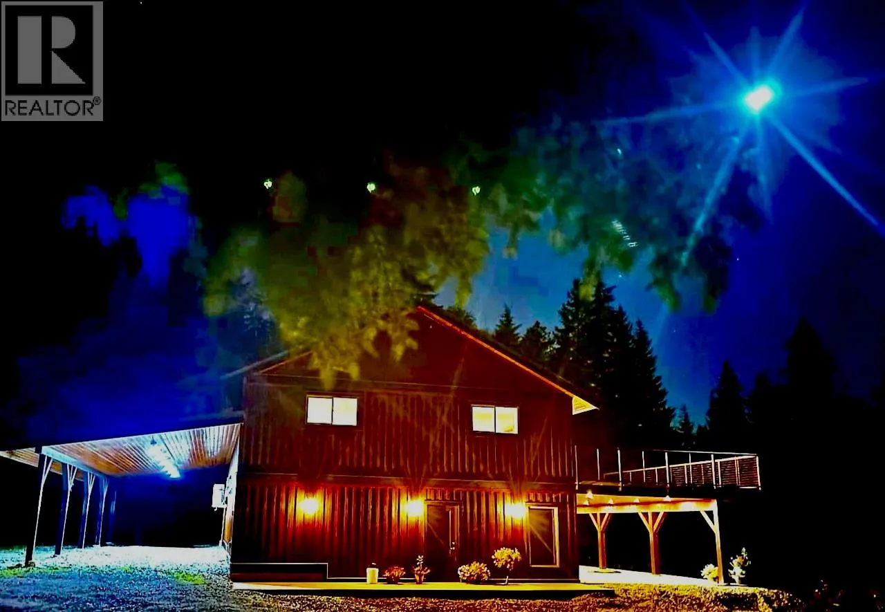 House for rent: 4141 Meadow Creek (forest Service) Road, Celista, British Columbia V0E 1M6