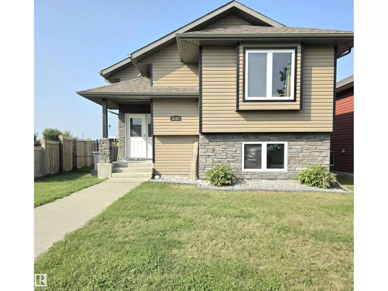 House for rent: 4148 41a Av, Drayton Valley, Alberta T7A 0B4