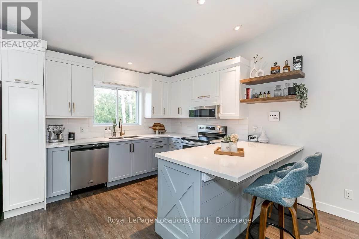 Row / Townhouse for rent: 415 - 14 Dawson Drive, Collingwood, Ontario L9Y 5B4