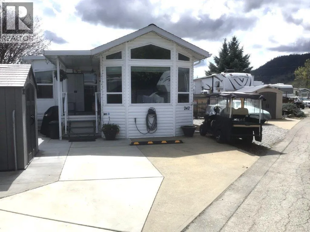 Manufactured Home for rent: 415 Commonwealth Road Unit# 242, Kelowna, British Columbia V4V 1P4