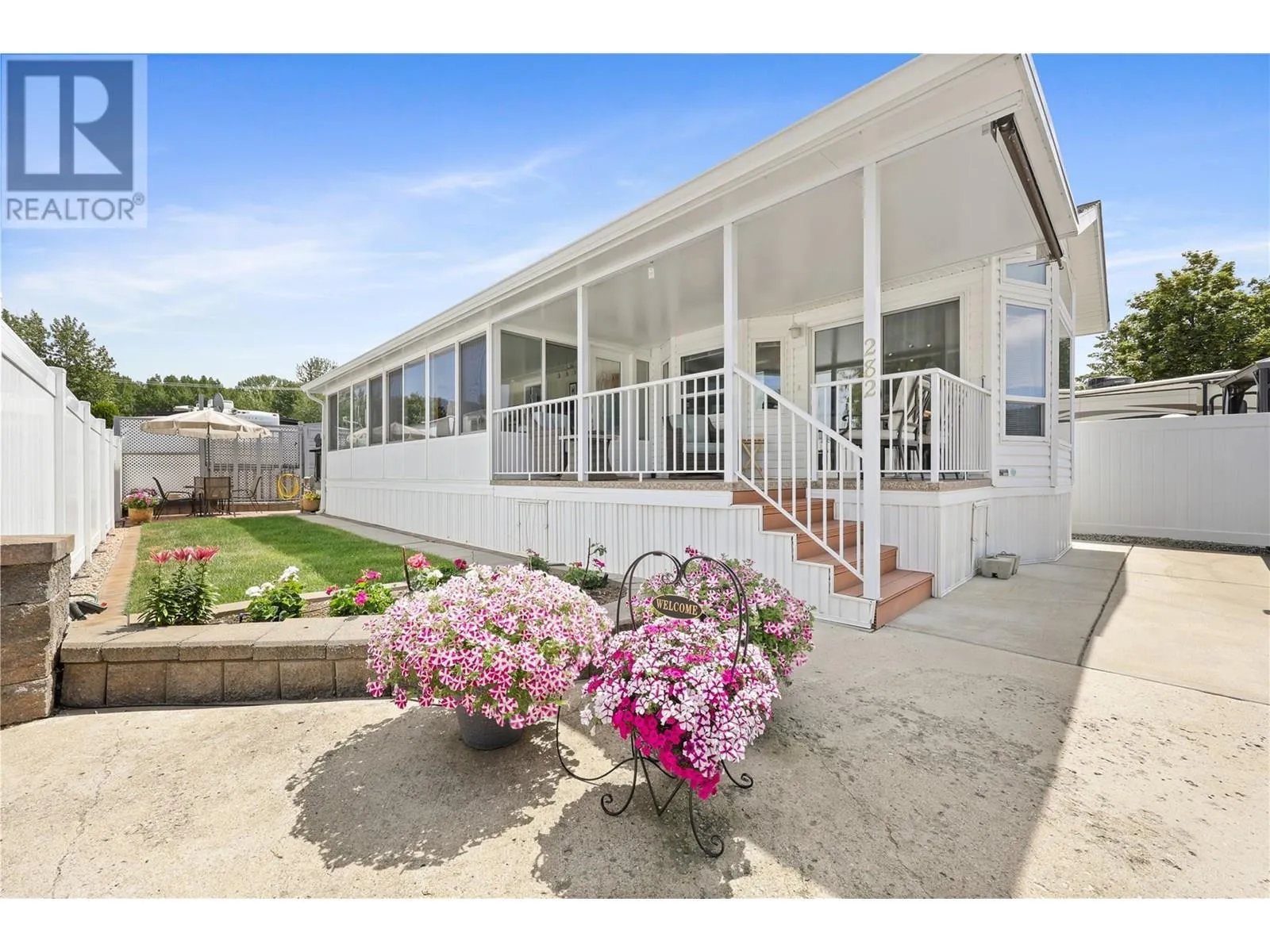 Park Model Mobile Home for rent: 415 Commonwealth Road Unit# 282, Kelowna, British Columbia V4V 1P4