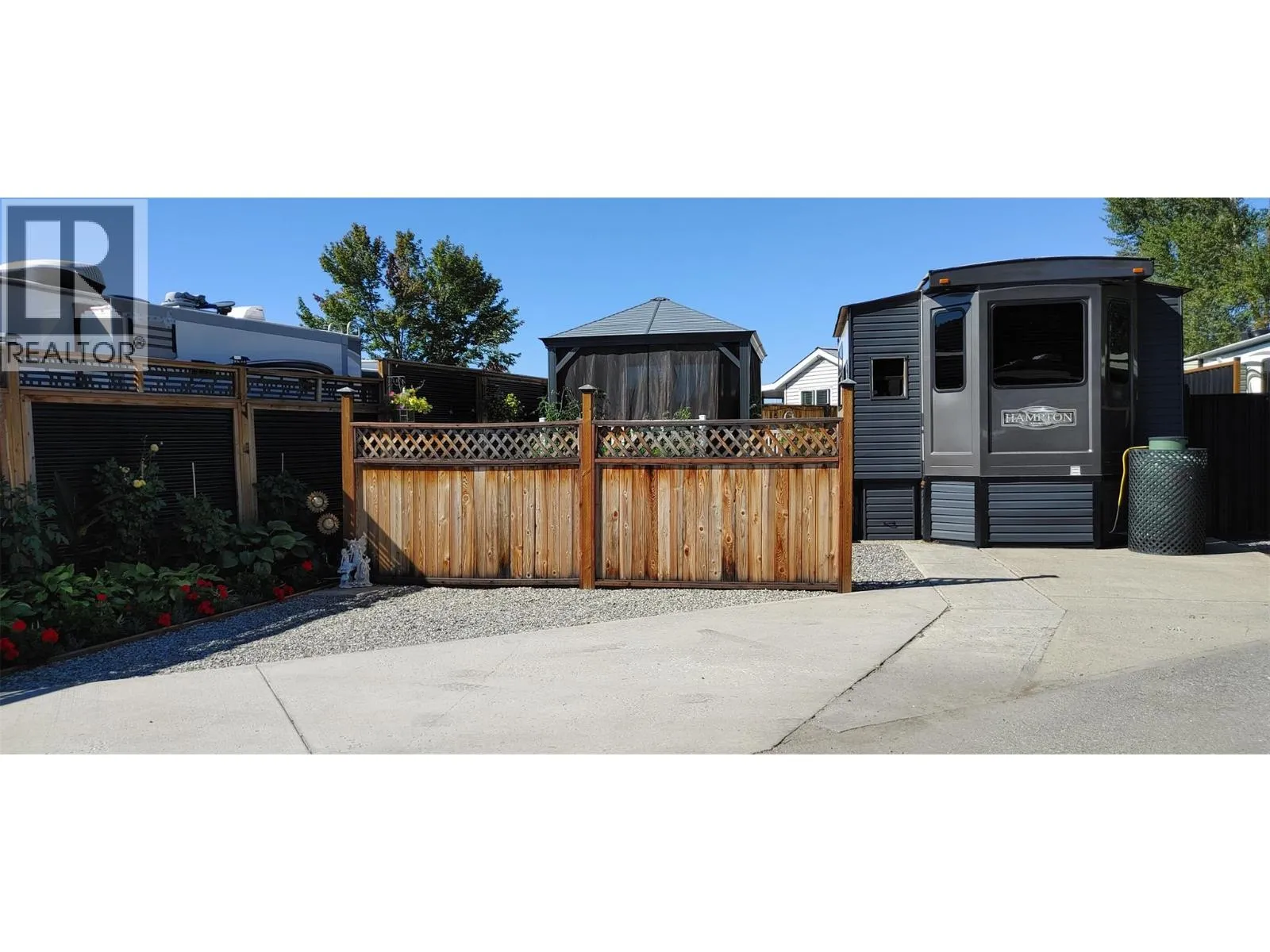 Park Model Mobile Home for rent: 415 Commonwealth Road Unit# 428 Lot# 428, Kelowna, British Columbia V4V 1P4