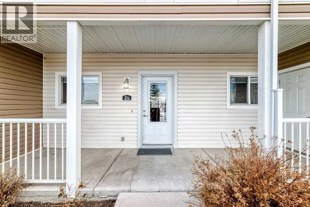 Row / Townhouse for rent: 415 Sunrise Terrace Ne, High River, Alberta T1V 0C4