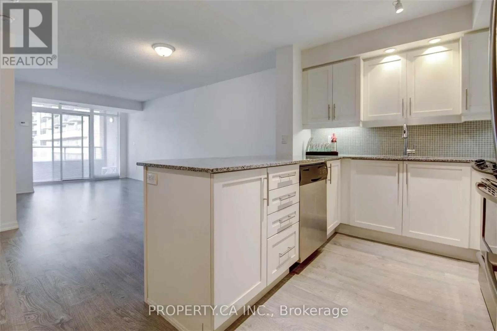 Apartment for rent: 416 - 85 East Liberty Street, Toronto, Ontario M6K 3R4