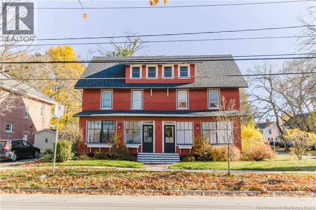 Duplex for rent: 416-418 University Avenue, Fredericton, New Brunswick E3B 4J3