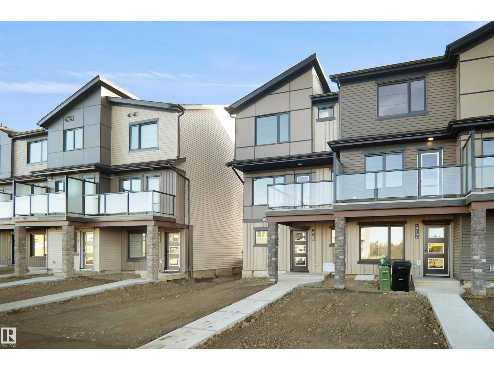 Row / Townhouse for rent: 4165 Kinglet Dr Nw, Edmonton, Alberta T5S 0N8