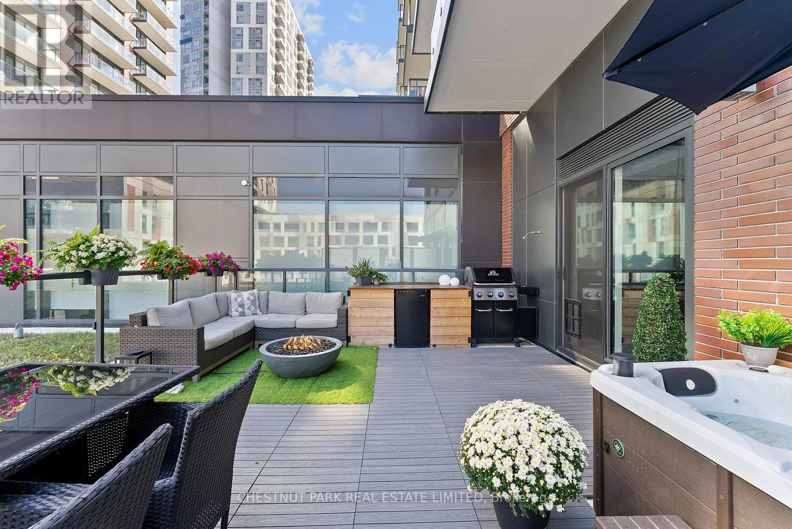 Apartment for rent: 417 - 35 Tubman Avenue, Toronto, Ontario M5A 0T1