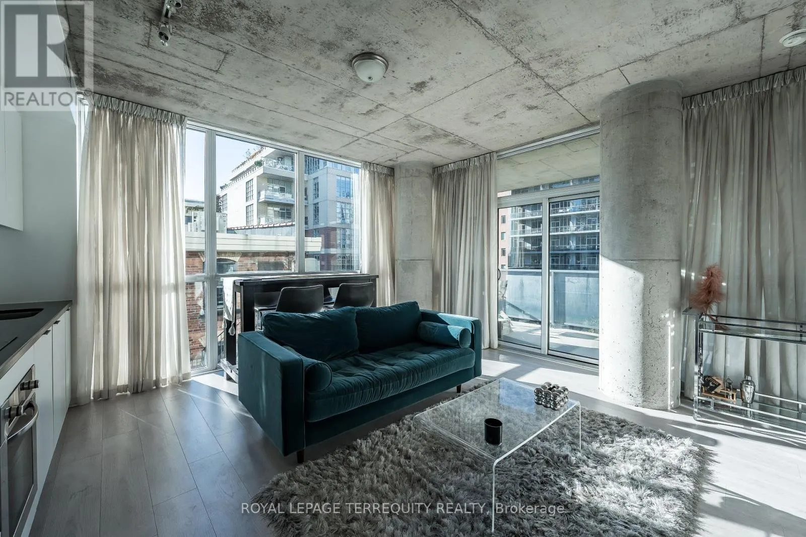 Apartment for rent: 417 - 478 King Street W, Toronto, Ontario M5V 0A8