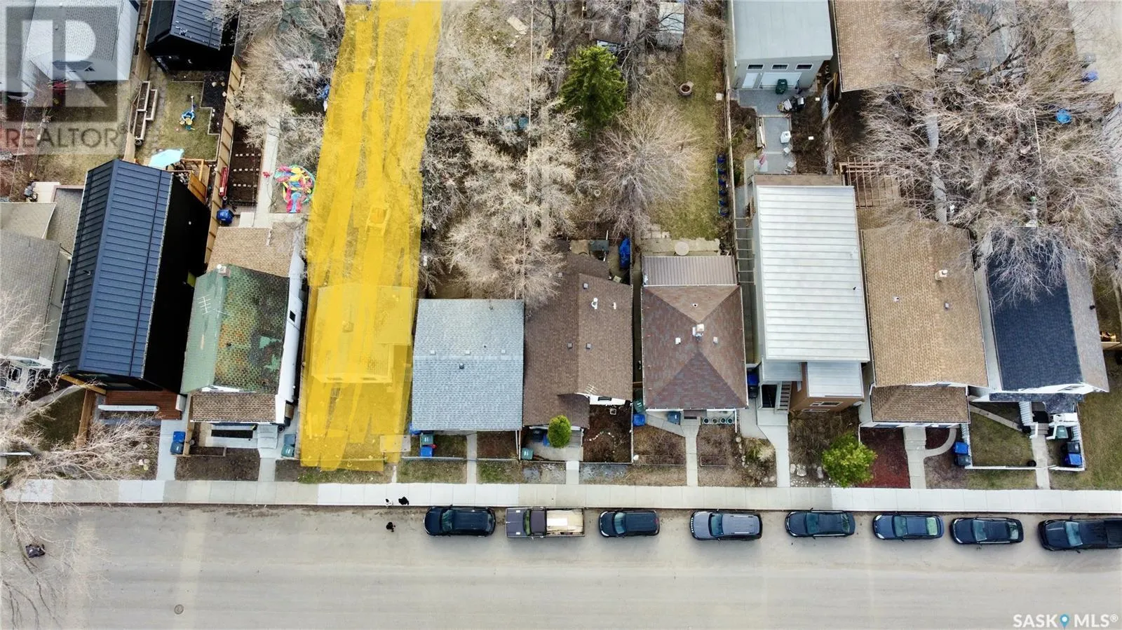 House for rent: 417 F Avenue S, Saskatoon, Saskatchewan S7M 1T4