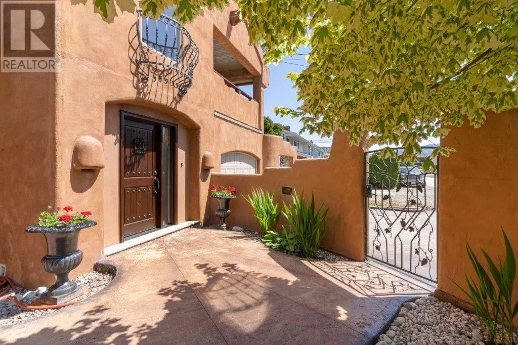 House for rent: 4170 Lake Avenue, Peachland, British Columbia V0H 1X6