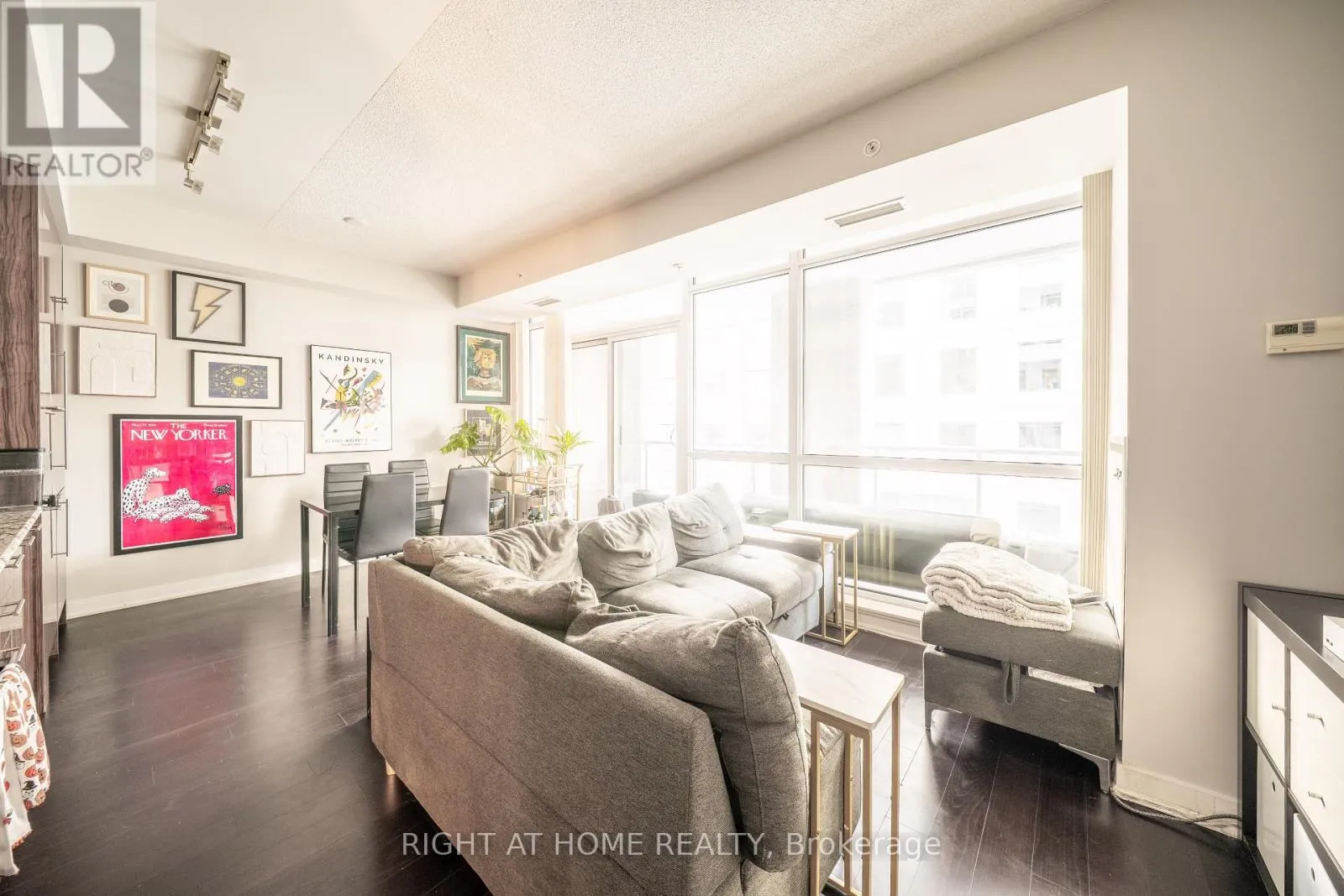 Apartment for rent: 418 - 199 Richmond Street W, Toronto, Ontario M5V 0H4