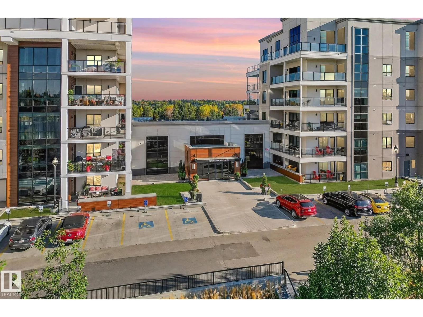 Apartment for rent: #418 200 Bellerose Dr, St. Albert, Alberta T8N 7P7