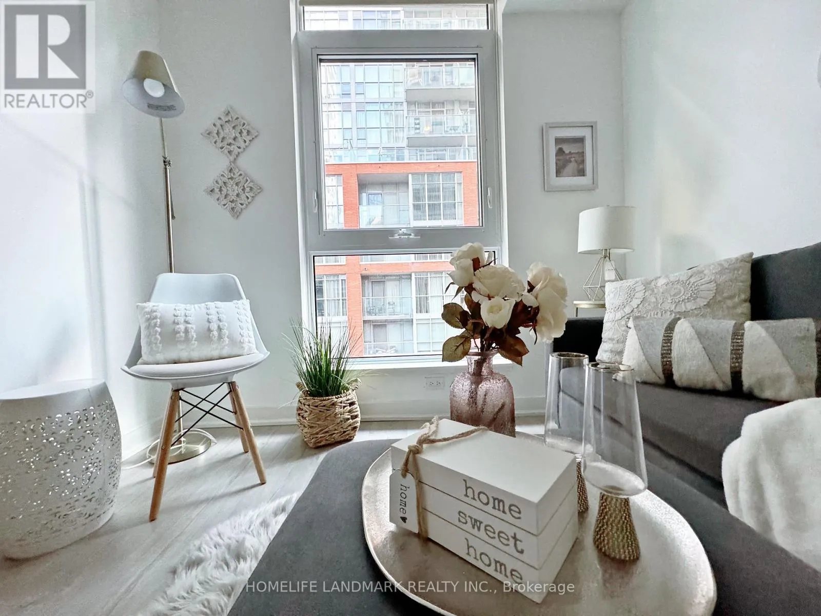 Apartment for rent: 418 - 30 Nelson Street, Toronto, Ontario M5V 0H5