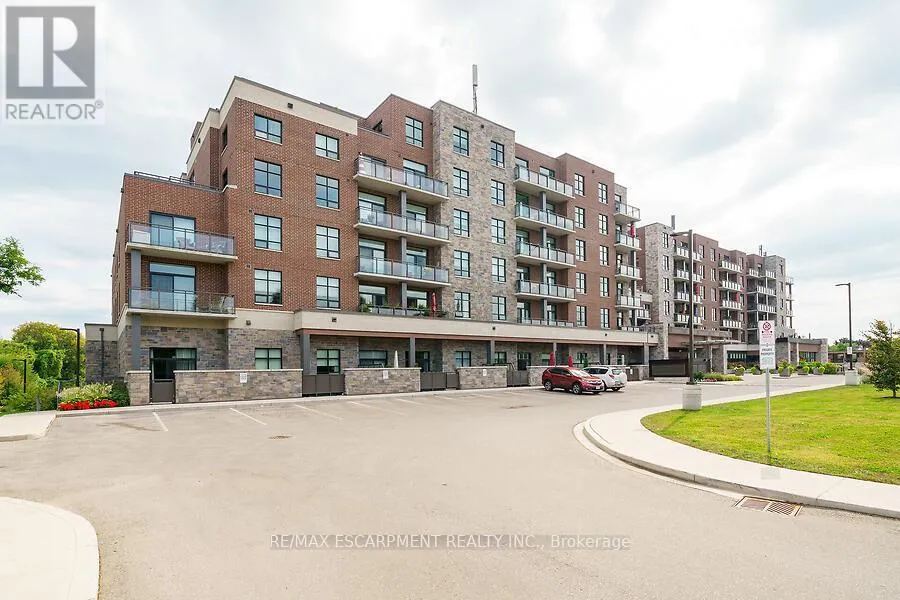 Apartment for rent: 418 - 3290 New Street, Burlington, Ontario L7N 1M8