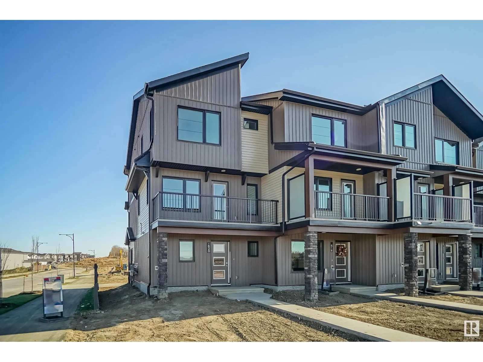 Row / Townhouse for rent: 4185 Kinglet Dr Nw, Edmonton, Alberta T5S 0S8