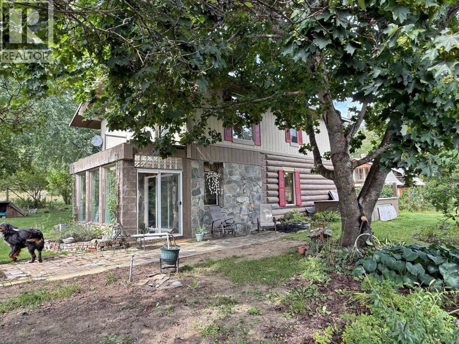 House for rent: 4187 Mcnab Road, Little Fort, British Columbia V0E 2C0