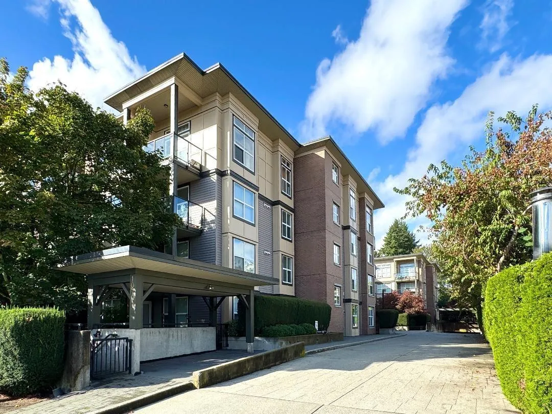 Apartment for rent: 419 10707 139 Street, Surrey, British Columbia V3T 0B2