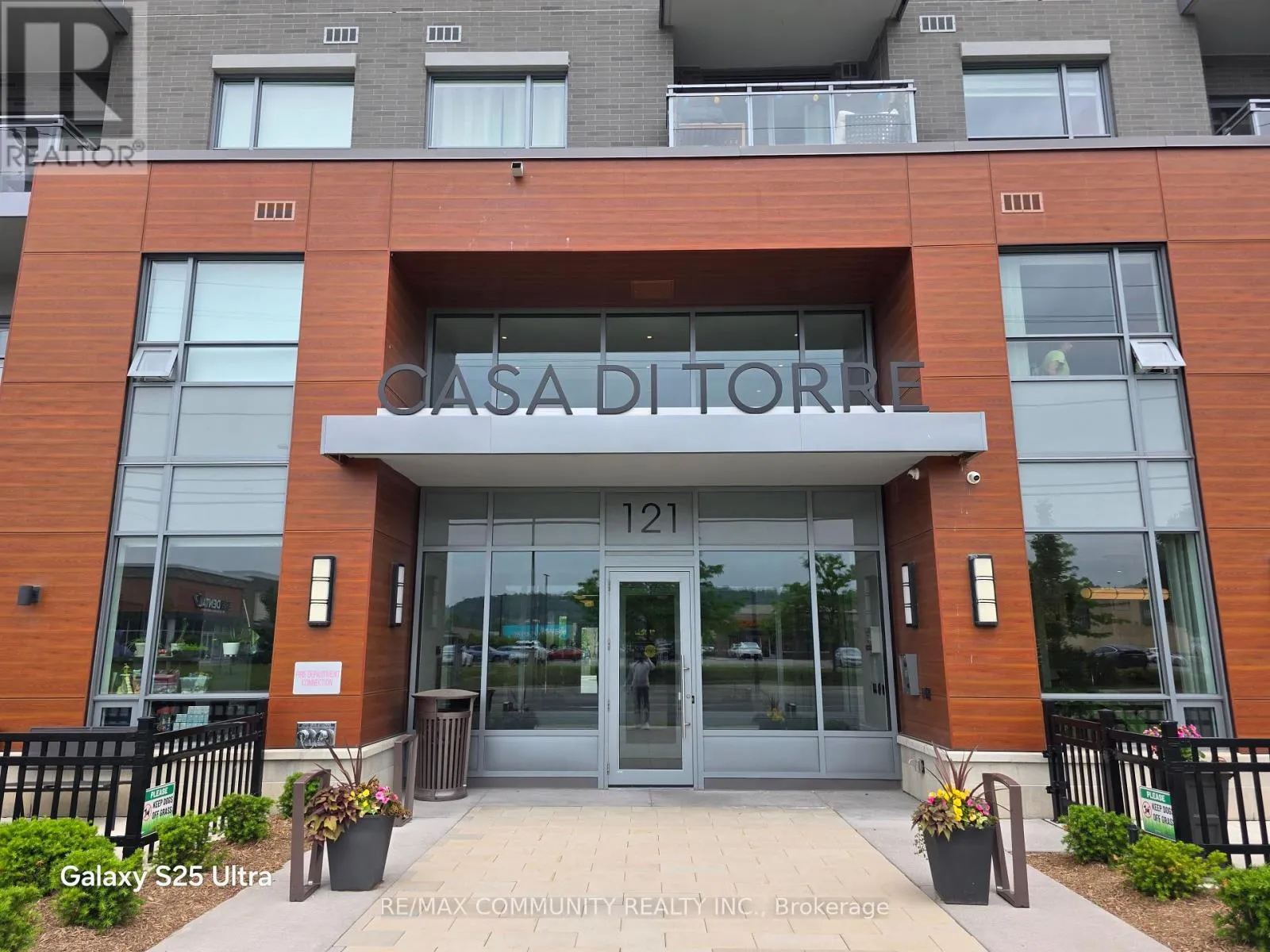 Apartment for rent: 419 - 121 Highway 8, Hamilton, Ontario L8E 5B7