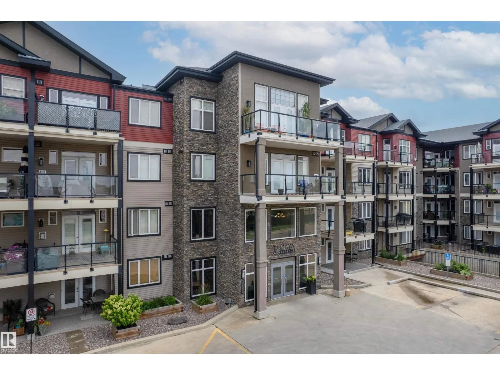 Apartment for rent: #419 12408 15 Av Sw, Edmonton, Alberta T6W 1X2