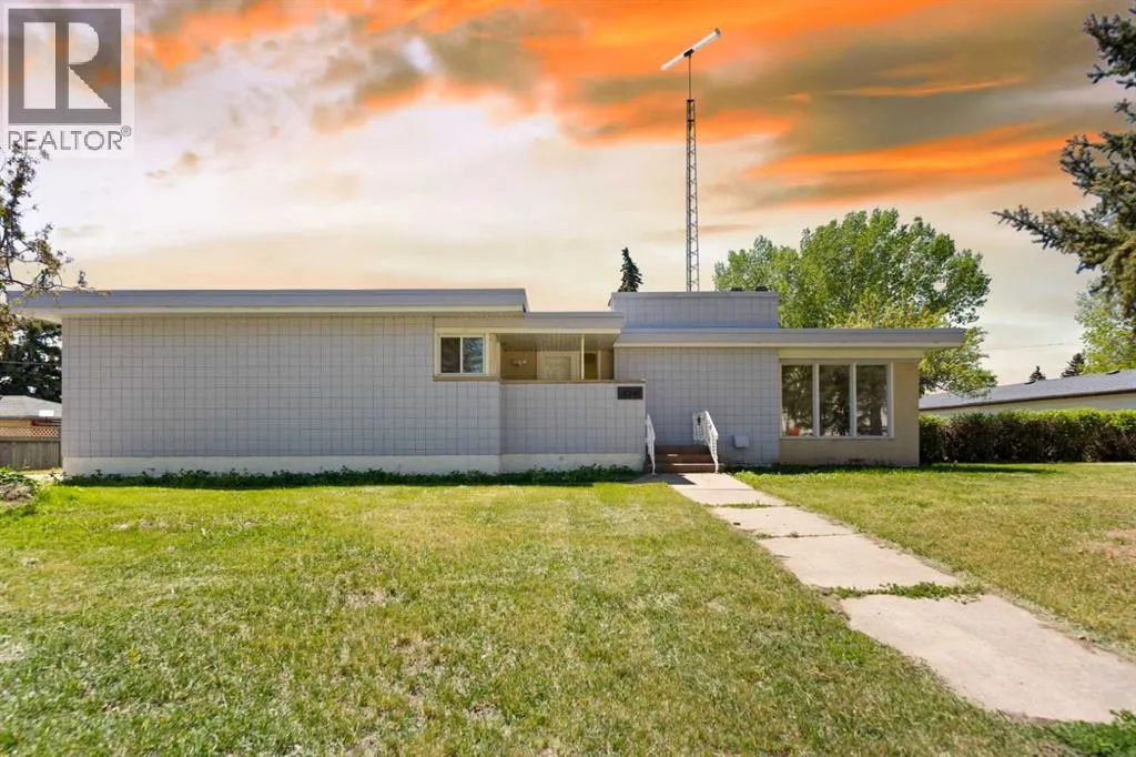 House for rent: 419 5th Street, Beiseker, Alberta T0M 0G0