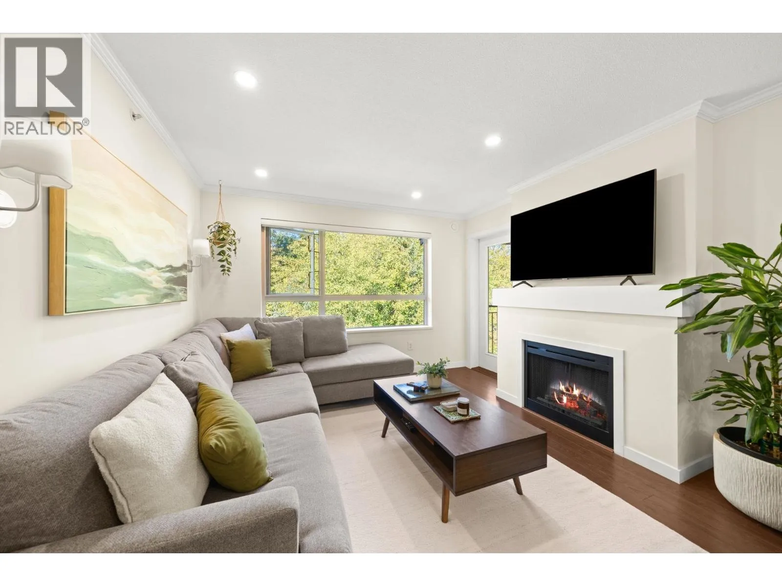 Apartment for rent: 419 700 Klahanie Drive, Port Moody, British Columbia V3H 5L3