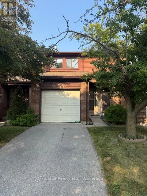 Row / Townhouse for rent: 42 - 11 Plaisance Rd Road E, Richmond Hill, Ontario L4C 5H1