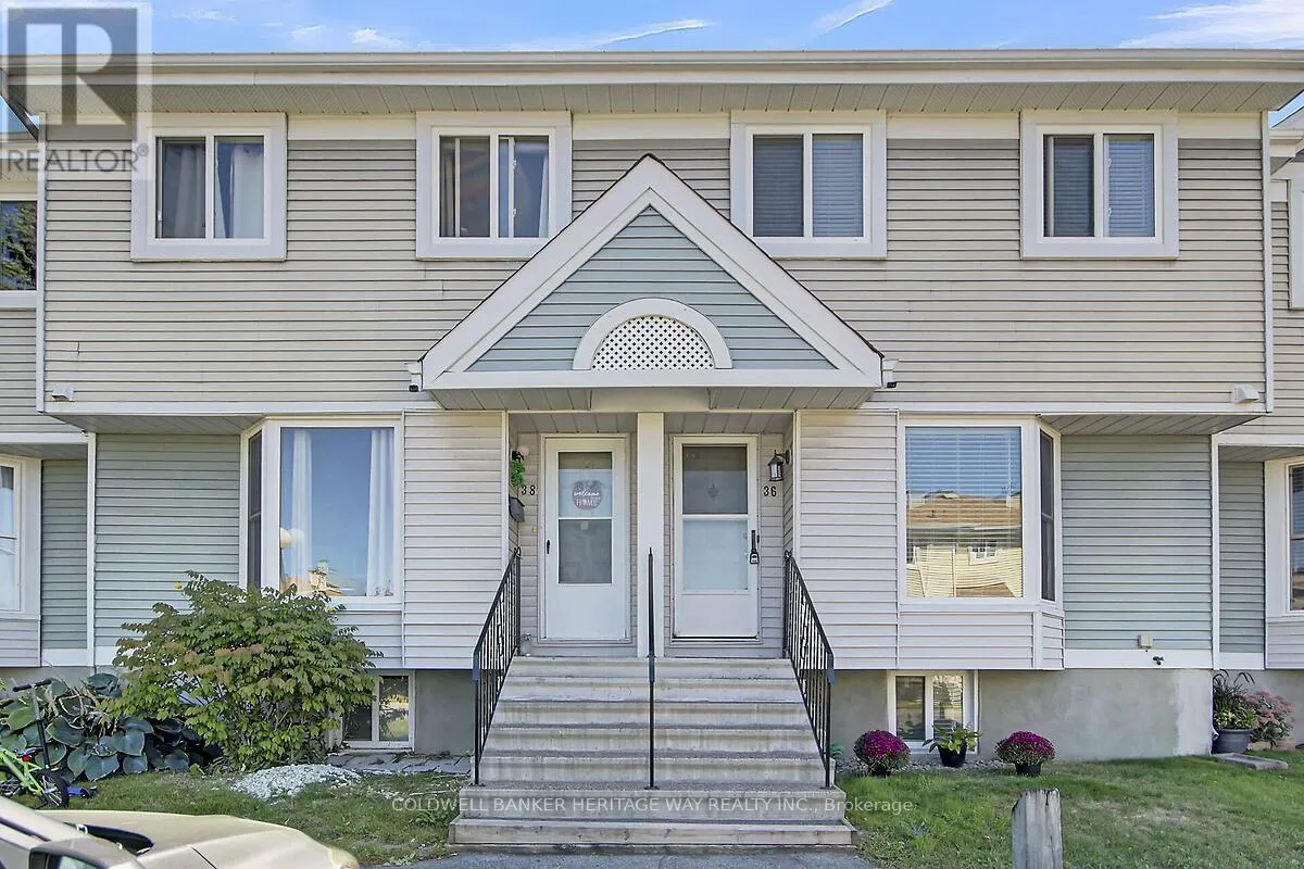 Row / Townhouse for rent: 42 - 36 Mcdermot Court, Ottawa, Ontario K2L 3V3