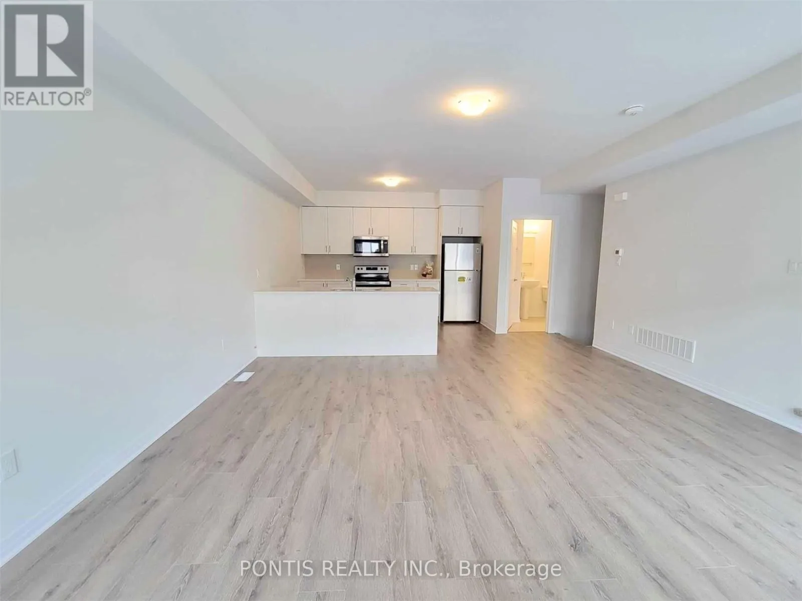 Row / Townhouse for rent: 42 - 51 Sparrow Avenue, Cambridge, Ontario N1T 0E5