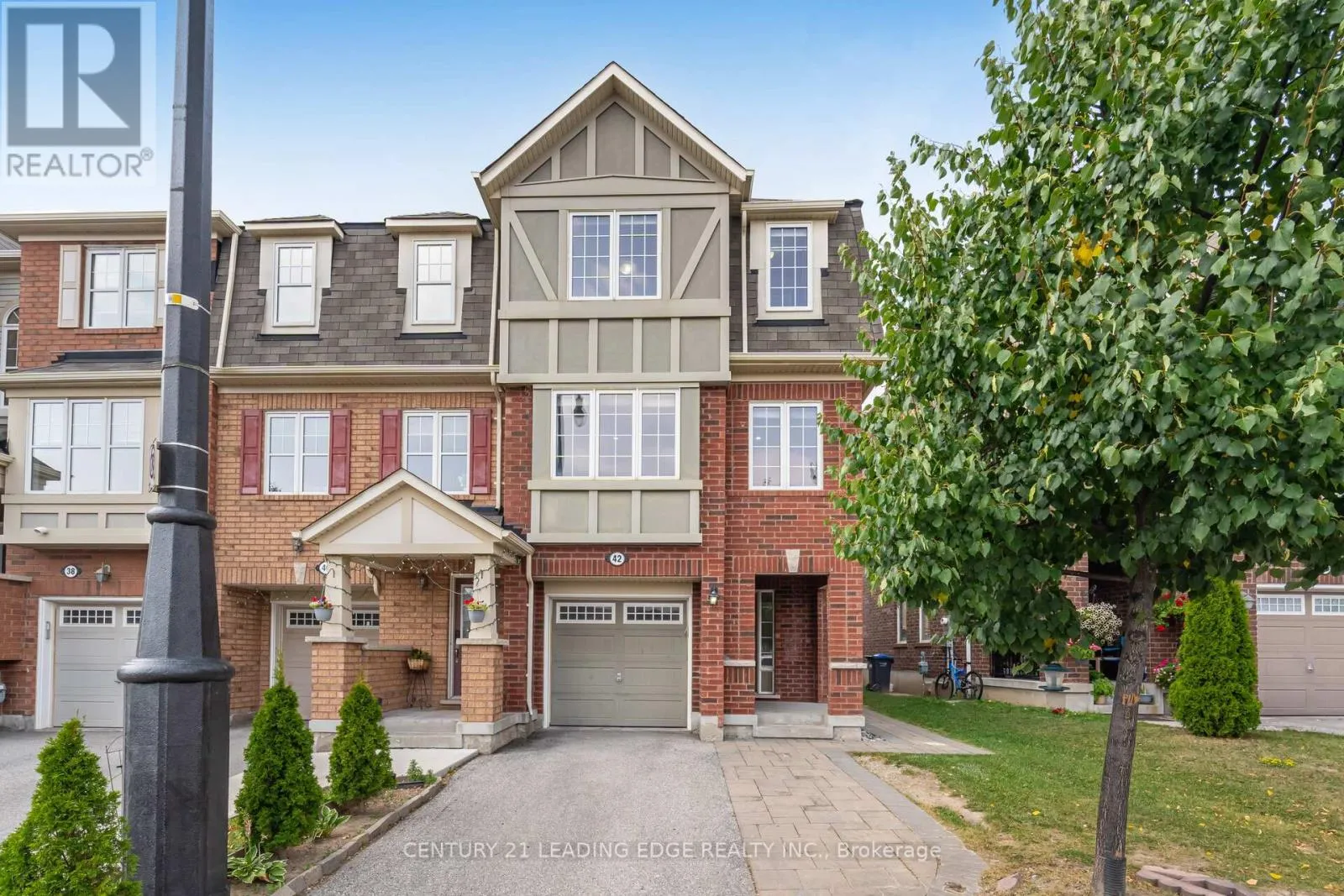 Row / Townhouse for rent: 42 Memory Lane, Brampton, Ontario L7A 0V9