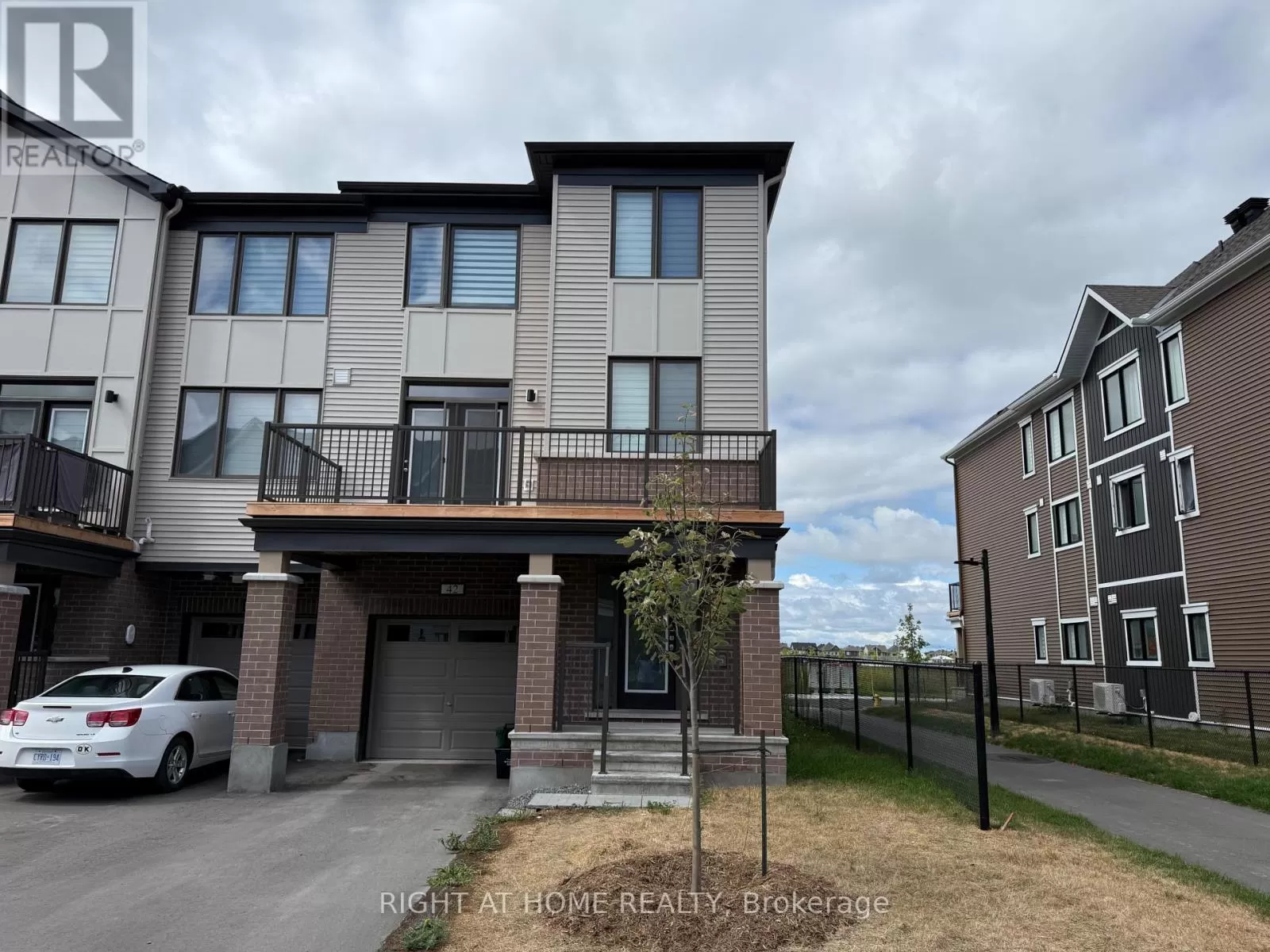 Row / Townhouse for rent: 42 Stitch Mews, Ottawa, Ontario K0A 2Z0