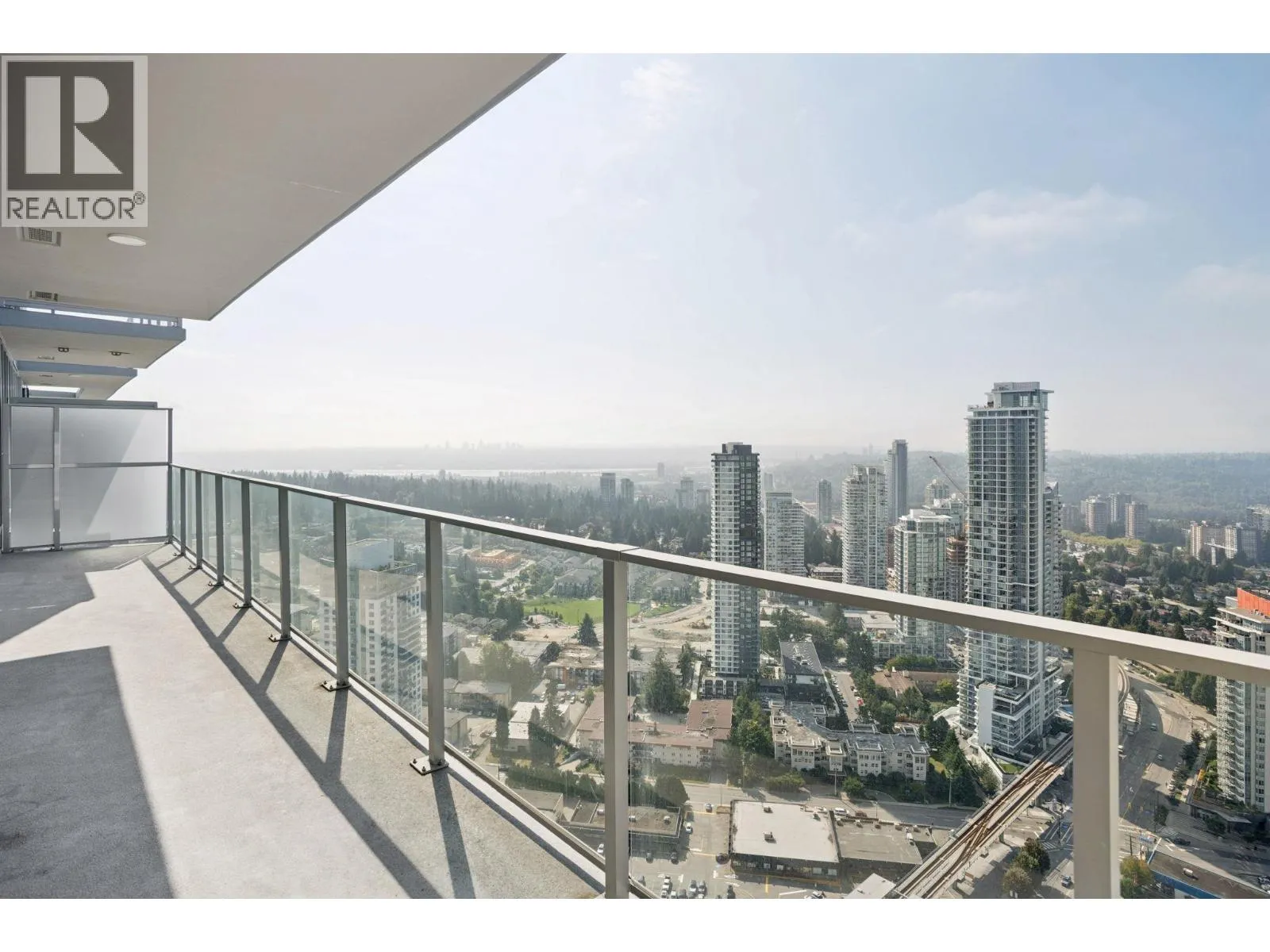 Apartment for rent: 4201 567 Clarke Road, Coquitlam, British Columbia V3J 0K7