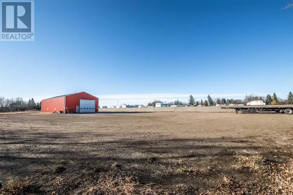 4204 50 Avenue, Stettler, Alberta T0C 2L2