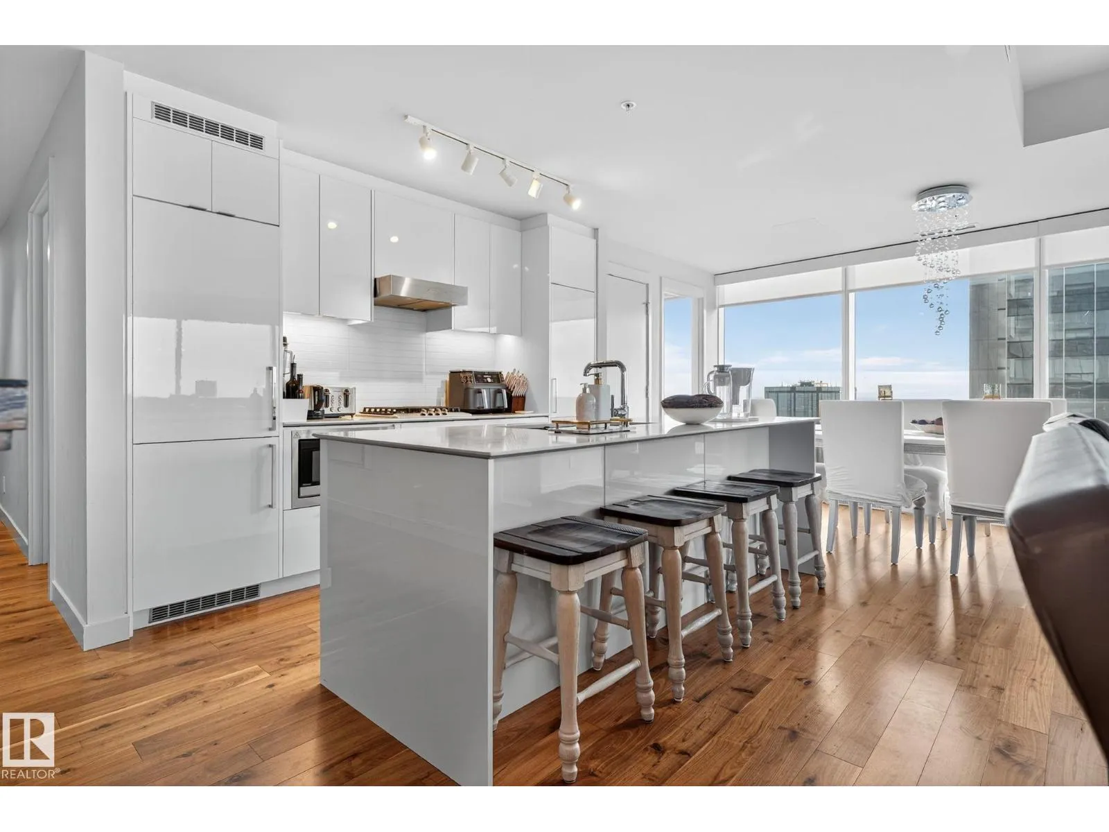 Apartment for rent: #4206 10360 102 St Nw, Edmonton, Alberta T5J 0K6